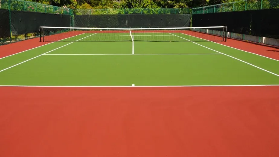 Tennis courts installation